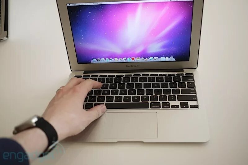 Макбук АИР 11 дюймов. Макбук АИР 15 дюймов. Apple MACBOOK Air 13 m2. Макбук 11.6 дюймов. Диагональ 15.6 дюймов