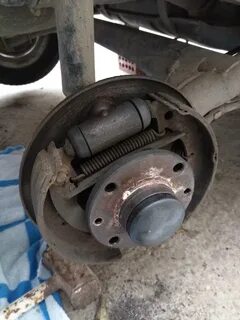 Как поменять колодки задние на ваз 2114