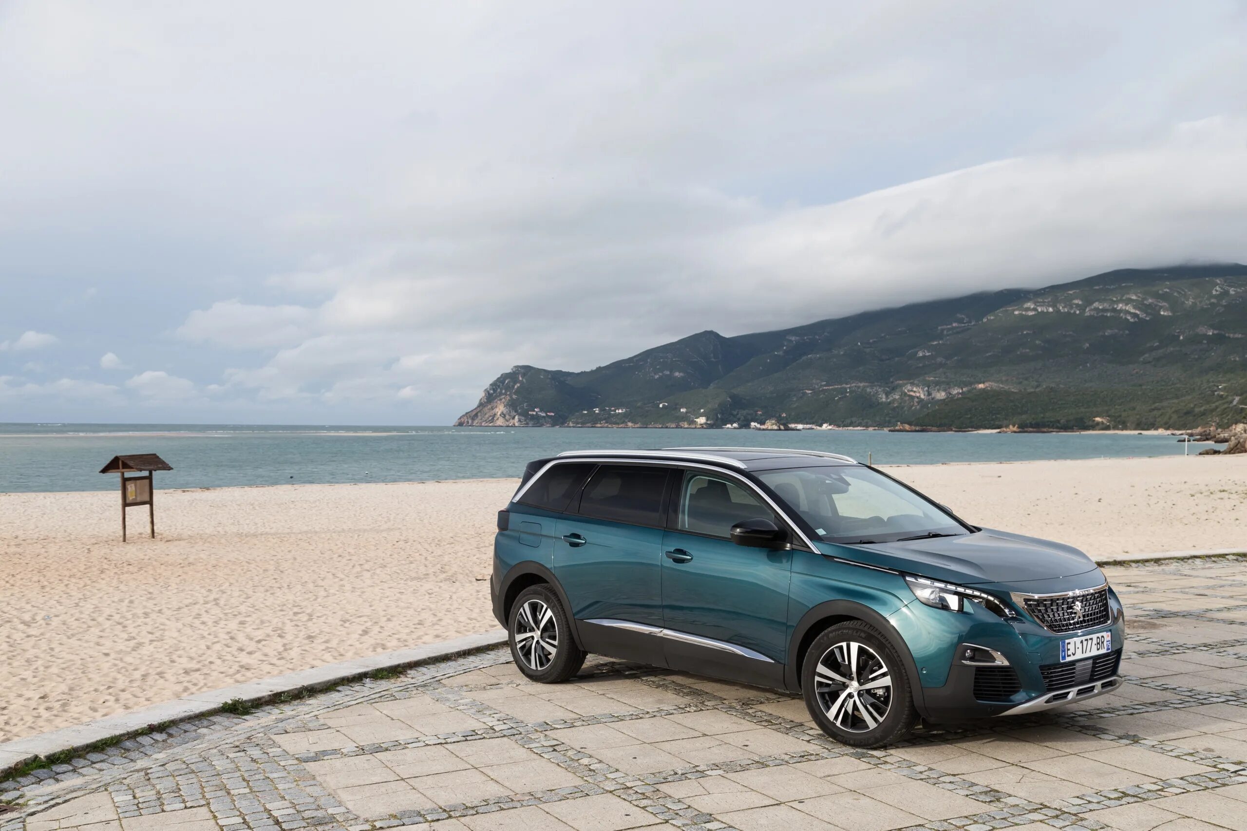 Peugeot 5008. Пежо 5008 2. Пежо 5008 2017. Peugeot 5008 2020.