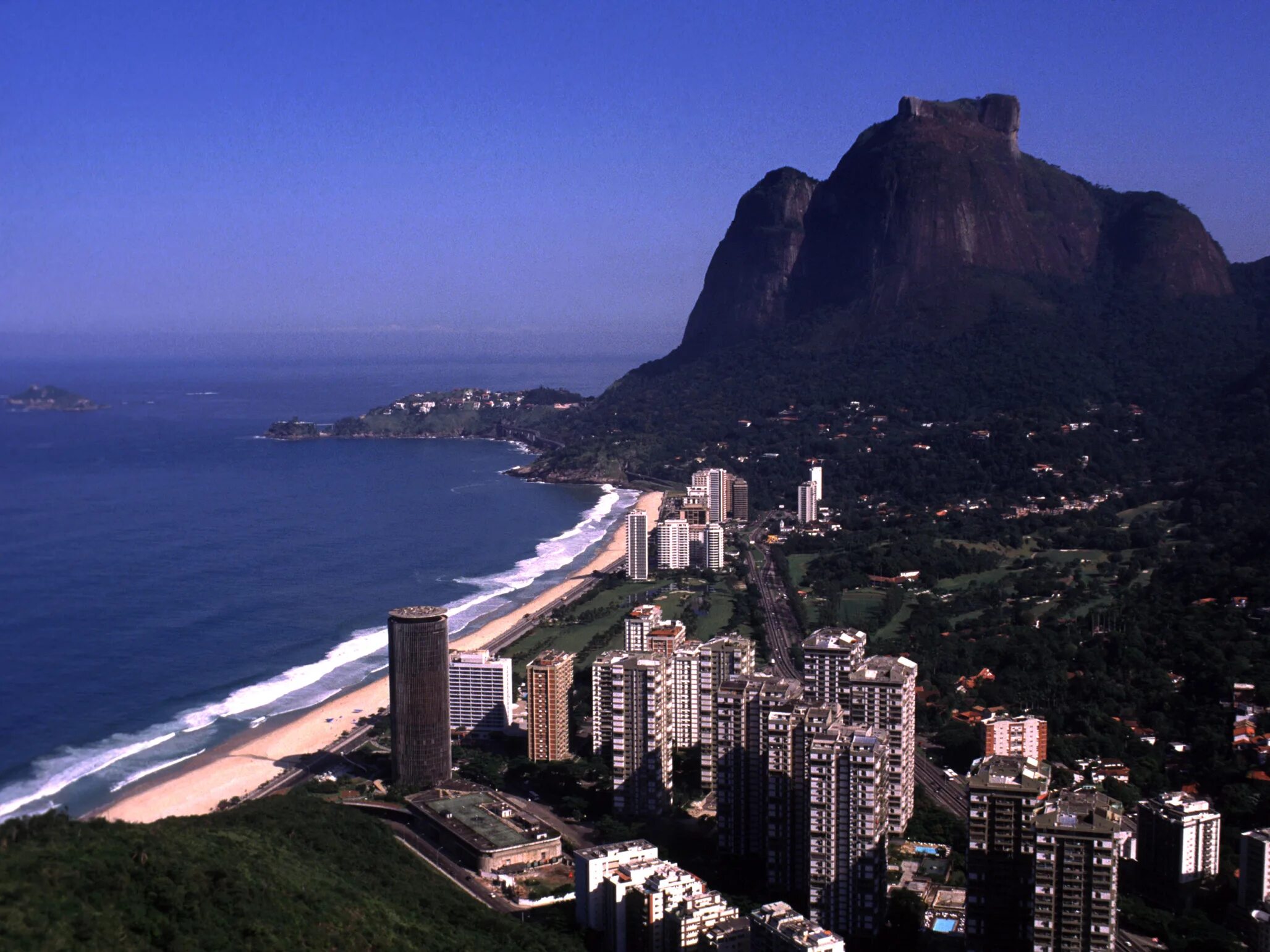 Фешенебельный район Леблон. Рио-де-Жанейро, Бразилия. Рио де Жанейро отели. Бразилия Рио де Жанейро отель. Элитные районы Рио де Жанейро.