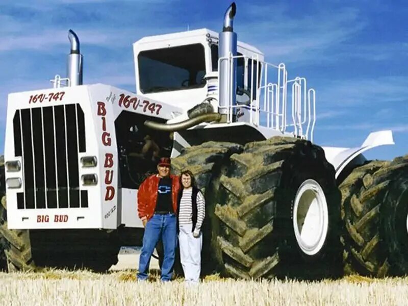 Самой дорогой трактор. Трактор big Bud. Трактор Биг буд 747. Мощный трактор big Bud. Самый большой трактор в мире !!! Big Bud 747.