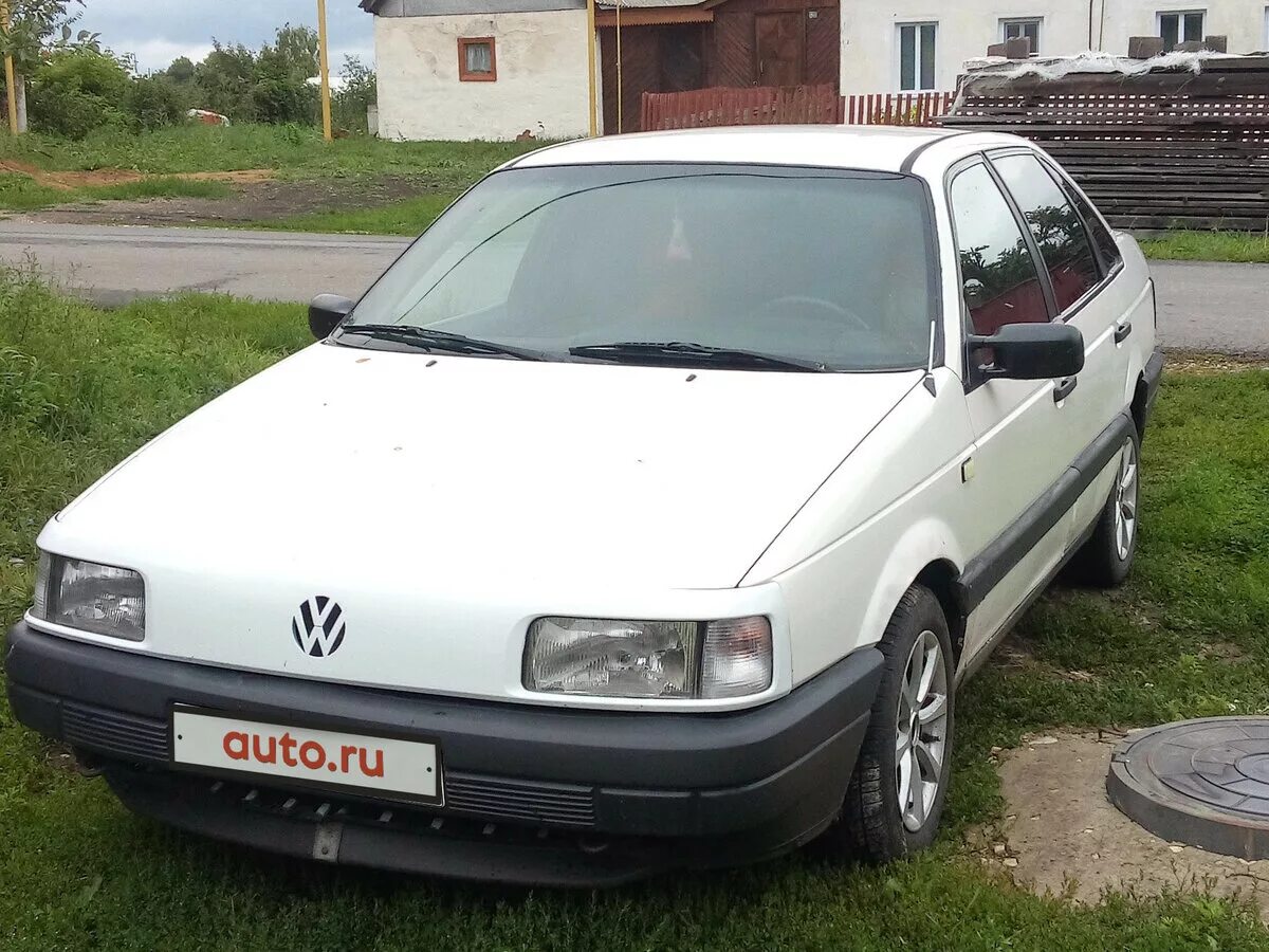 Ав бу продажа гродно. Volkswagen Passat b3 седан 1989. Volkswagen Passat b3 White. Фольксваген Пассат б3 1989. Volkswagen Passat b3 седан 1989 год.