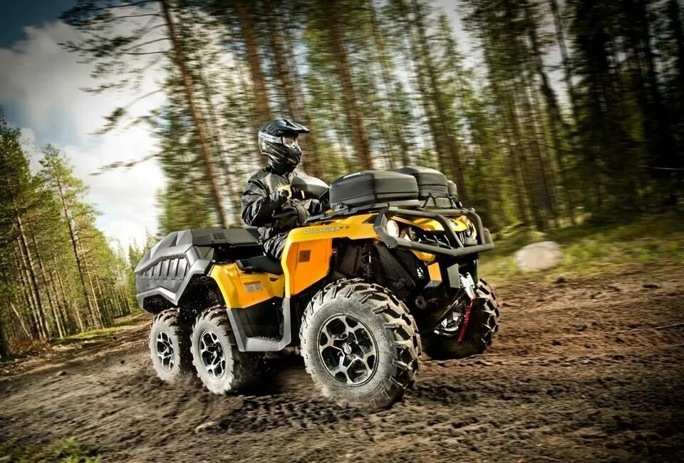 Квадроцикл показать видео. BRP can-am Outlander 800. BRP can-am Outlander 6x6. Can am Outlander 6x6. BRP can-am Outlander 6x6 1000.