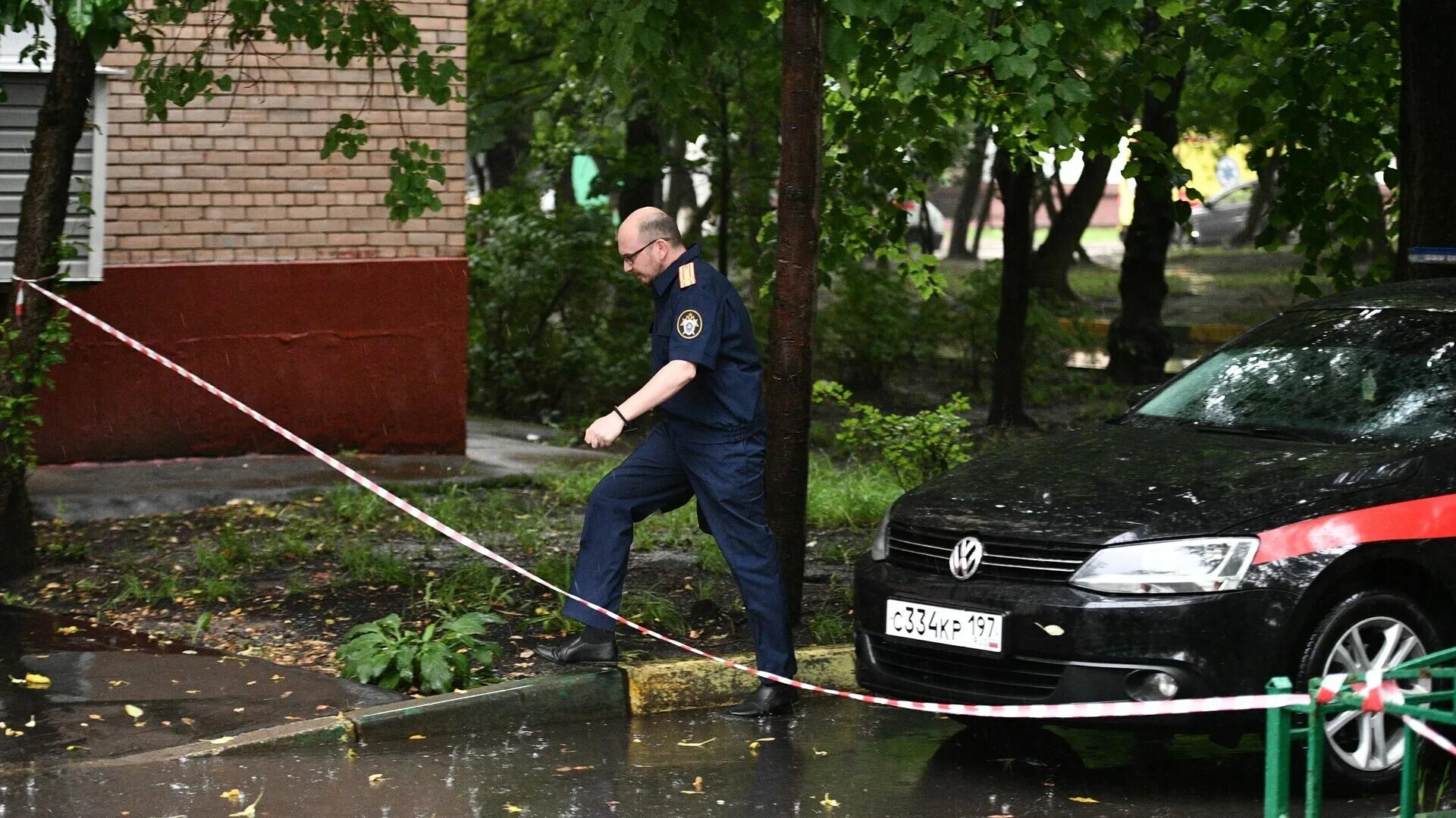 Стрельба в граде Московский. Стрельба на улице Ладожской. Стрельба на улице Брагина. Риа новости стрельба