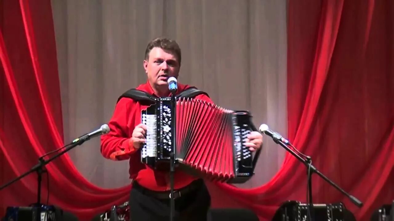 Гармонист ганичев. Ганичев гармонист.