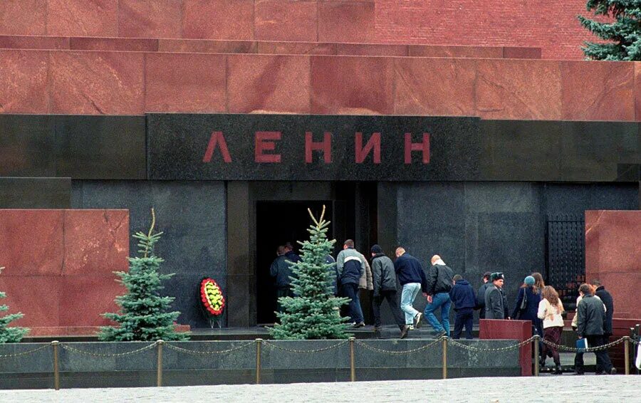 Ленин на красной площади в мавзолее. Вынос ленина из мавзолея 2024