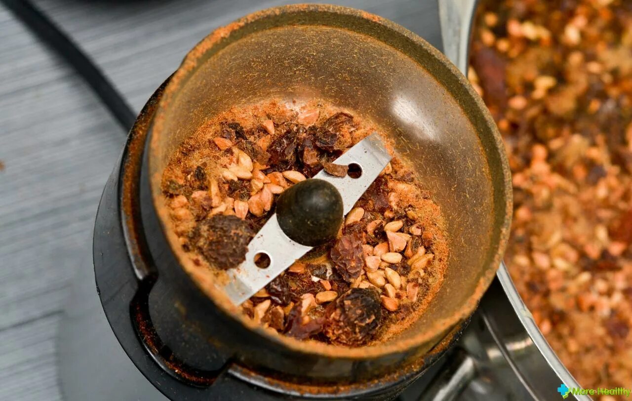 Боярышник кроваво-красный лрс. Боярышник кроваво-красный сырье. Сушка плодов боярышника. Боярышник кроваво-красный лекарственное сырье. Боярышник кроваво-красный лекарственное сырье.