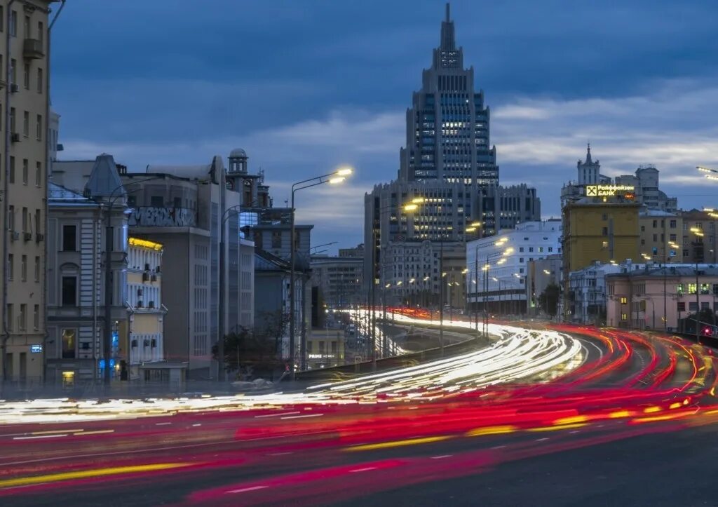 Центр Москвы. Экономика Москвы фото. Самотёчная эстакада. Самотёчная эстакада Москва.