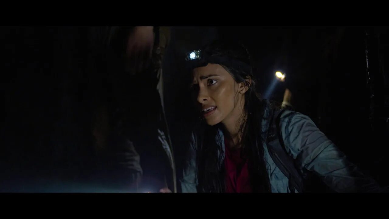 Оуэн маккен в западне. Спасти беднягу в западне. См фильм понедельники 2022. Хищные воды западня фильм 2020 трейлер. Спасти беднягу в западне.