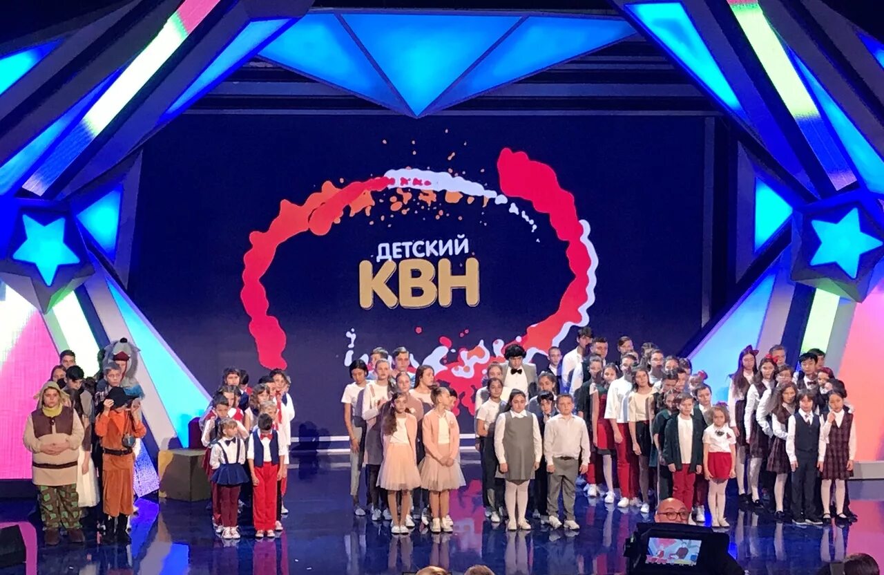 Третий полуфинал детский квн. Детский квн. Квн ровесник. Квн дети. Детский квн.