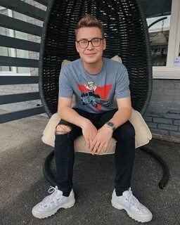 4 блогер кобяков