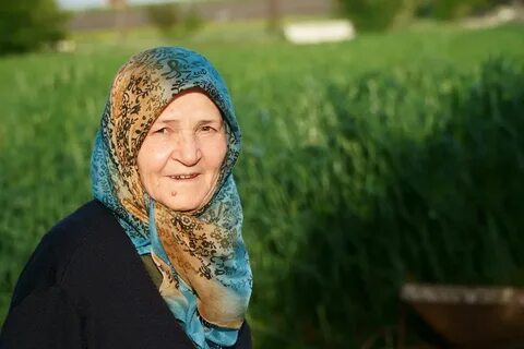 Женщина 50 с разговорами