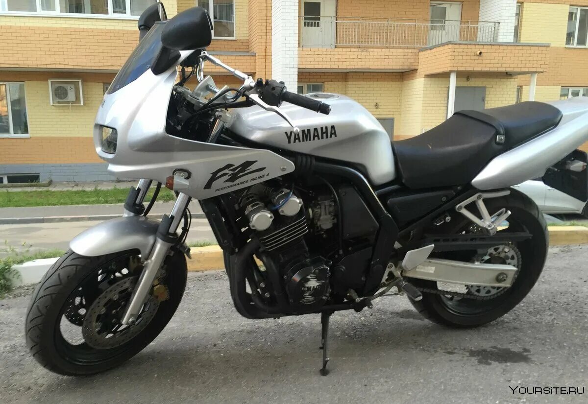 Yamaha FZ 400 1997