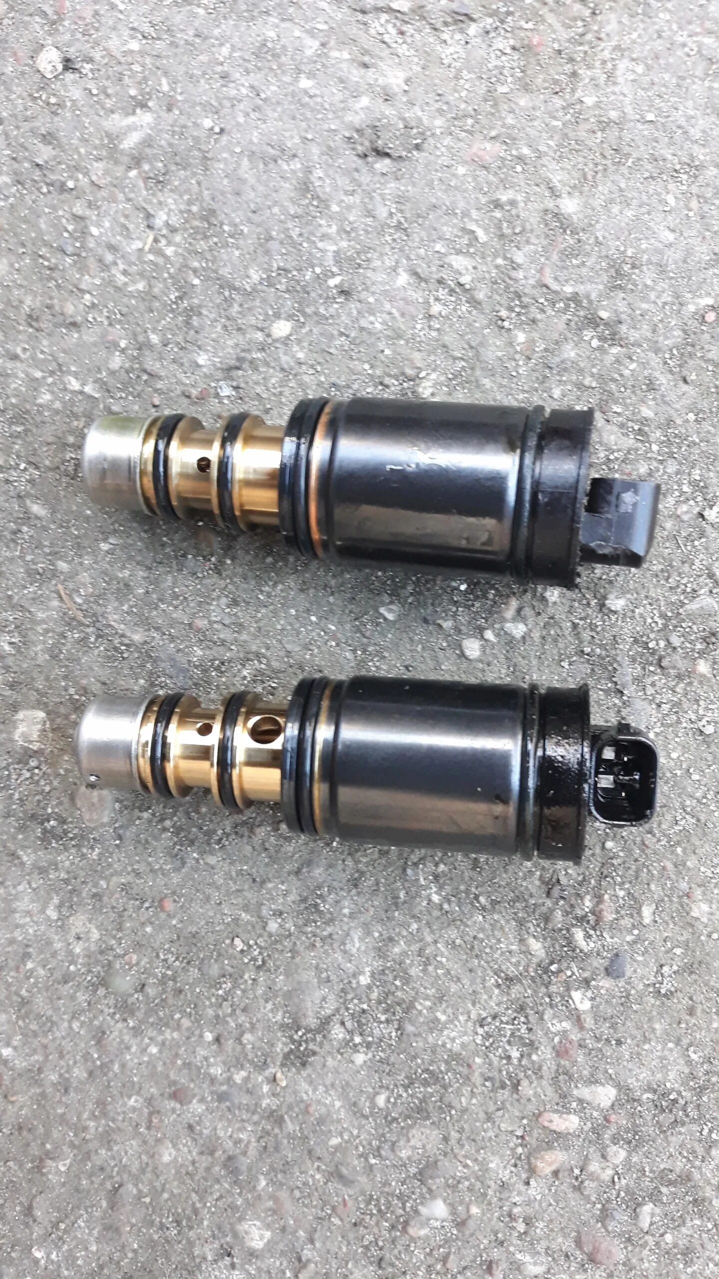 Клапан компрессора кондиционера опель. Управляющий клапан компрессора пежо 406 2007г. Thermotec ktt500012 клапан сервисный кондиционера. Клапан компрессора рено меган 2. Клапан компрессора рено меган 2.