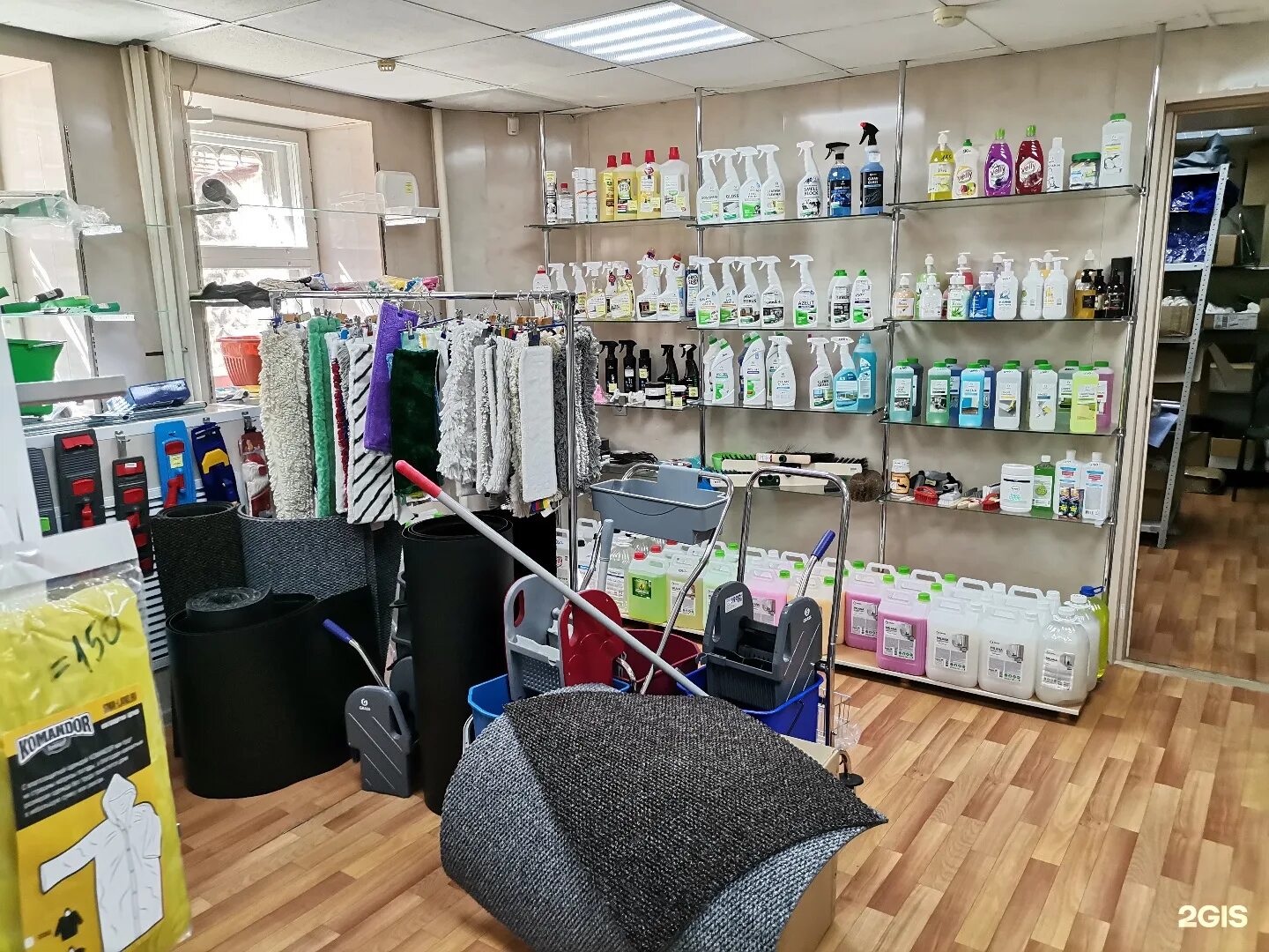 Профессиональная бригада строителей. Работа сыктывкар мастер. Актеры подрабатывали разнорабочими. Зяналтева татьяна ивановна. Бригада рабочих.