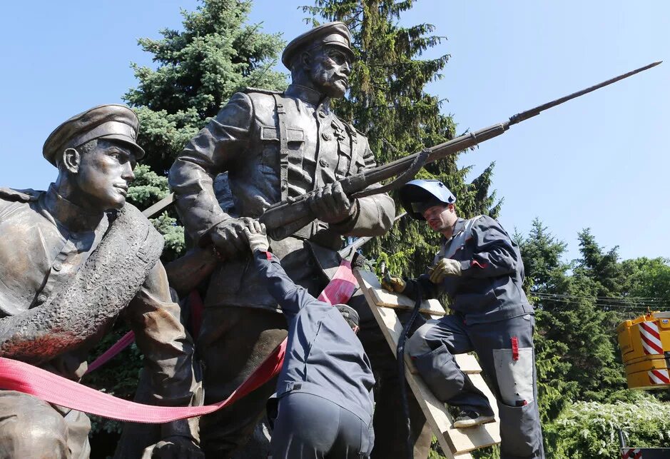 Память русских солдат. Памятники героям 1 мировой войны в России. Памятник 1 мировой войне в Калининграде. Памятник героям первой мировой войны (Калининград). Памятник русским солдатам первой мировой войны.