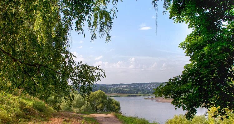 Таруса тарусский район. Таруса достопримечательности Ока река. Тарусский район река Ока. Таруса Калужская область. Река Таруса в Калужской области.