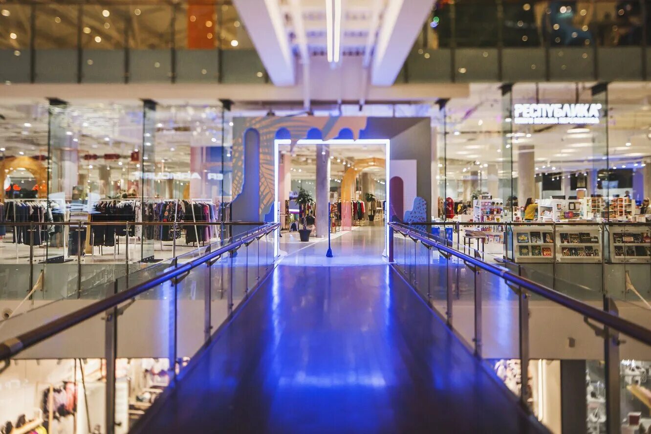 универмаг одежды тренд исланд в авиапарке. зара авиапарк. авиапарк тц магазины одежды. Sela магазин одежды. Trend island трц авиапарк.