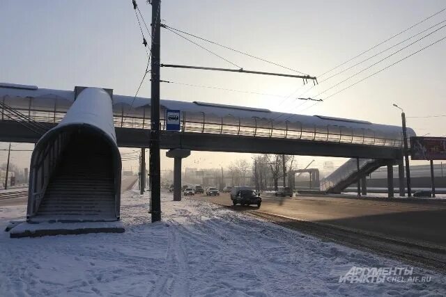 Остановка тракторная. Завод тракторных трансмиссий Челябинск. Остановка ЧТЗ Челябинск. ЧКПЗ остановка. Тюмень надземный переход Панфиловцев.