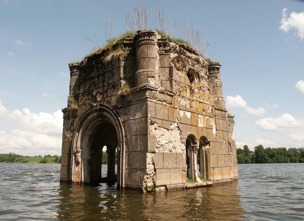 Часовня на Вазузском водохранилище. Вазузское водохранилище Церковь. Затопленная Церковь Вазузское водохранилище. Зубцов затопленная часовня. Форум вазузского водохранилища