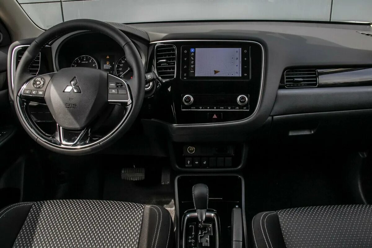 Mitsubishi outlander iii рестайлинг 3. сколько ходит аутлендер 3. Mitsubishi outlander iii рестайлинг 3 салон. Mitsubishi outlander gt 2021 салон. Mitsubishi outlander iii рестайлинг 3 салон.