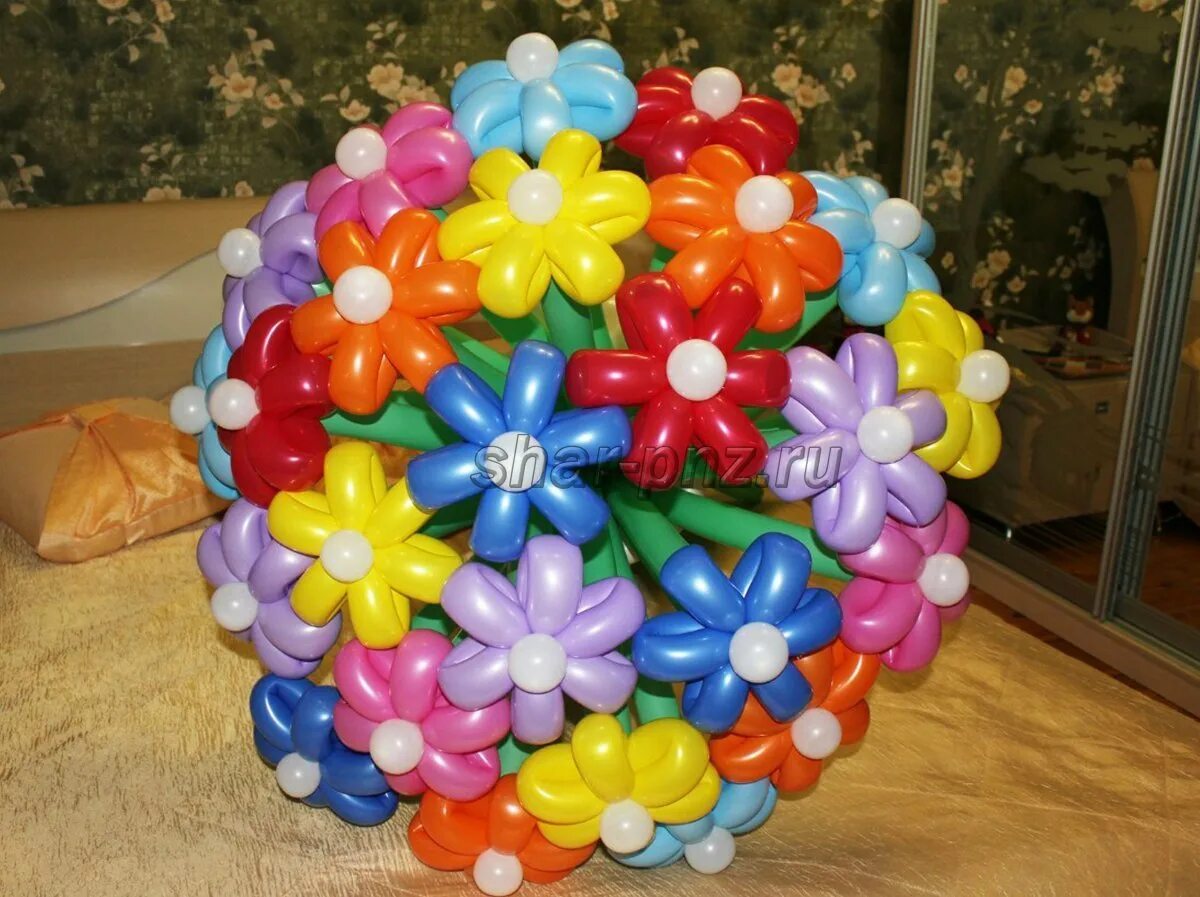 Букет из шаров. Букет шариков. Цветы из шариков. Букет из шаров на день рождения.