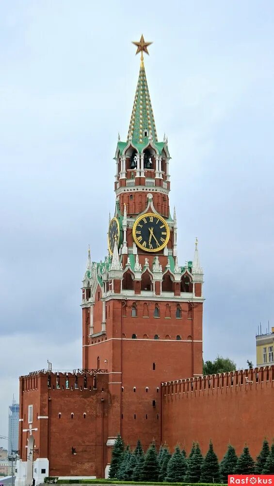 Кремль часовня. Московский кремль часовня. Кремль часовня. Башни московского кремля спасская башня. Воскресенские ворота кремля.
