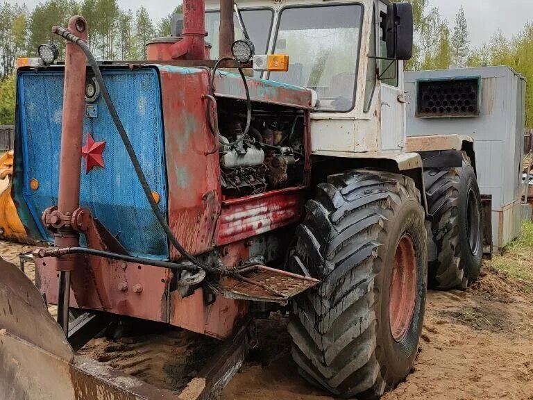 Купить трактор в волгоградской области. Трактор т 150 к 1986 года. ХТЗ т150 синий. Трактор волгоградец. Т-150к Ивановская ДСК.