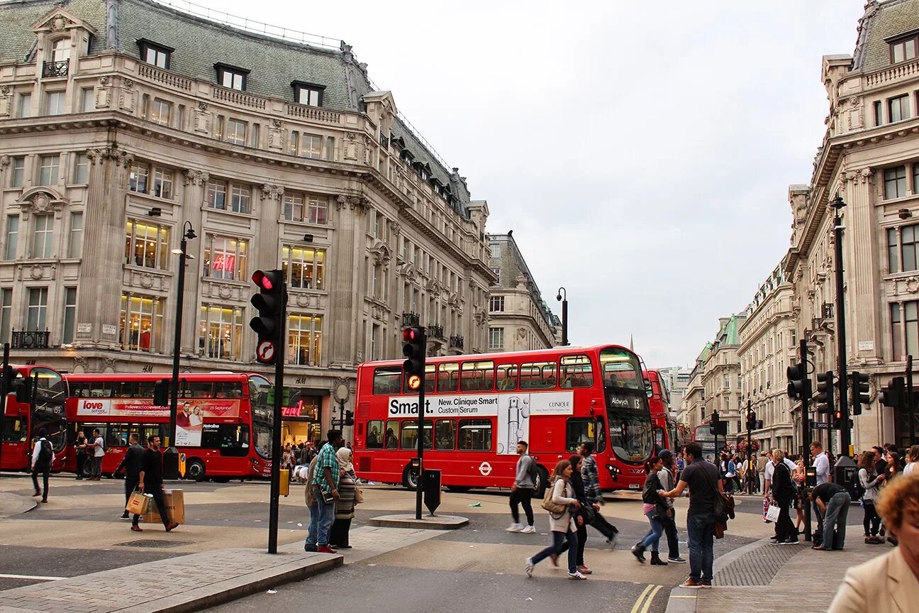 Улица Оксфорд-стрит. Оксфорд улица в Лондоне. Улица Англии Oxford Street. Оксфорд Серкус в Лондоне.