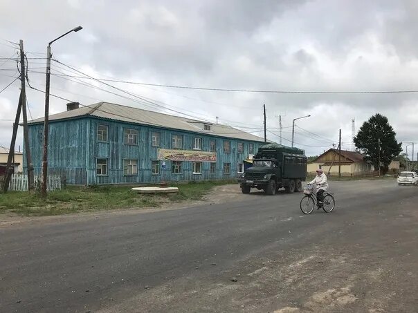 Мир поселок октябрьский. Петропавловск-Камчатский поселок Козыревск. Петропавловск-Камчатский поселок Октябрьский. Козыревск Петропавловск Камчатский. Посёлок Октябрьский Камчатский край.