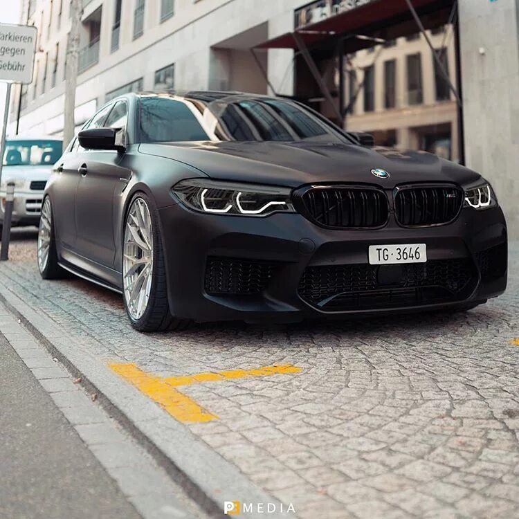 BMW m5 f90 черная. BMW m5 f90 черная матовая. БМВ м5 ф90 черная матовая. BMW m5 f90 Black Matte. Матовая м5