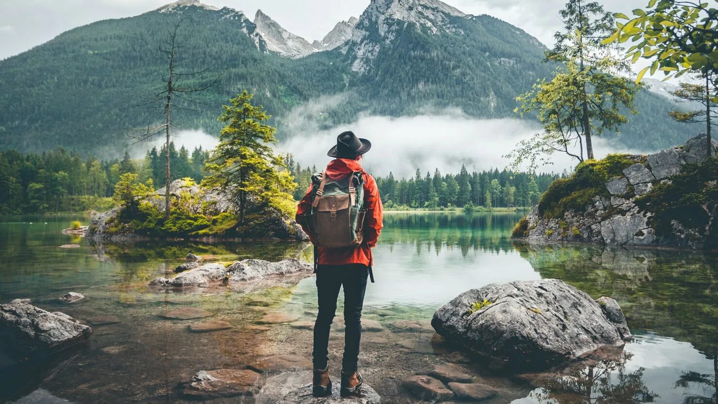 Travelling vs traveling. Природа путешествия. Четверо наедине с горами. Хайкинг в Корее. В городе наедине с природой.