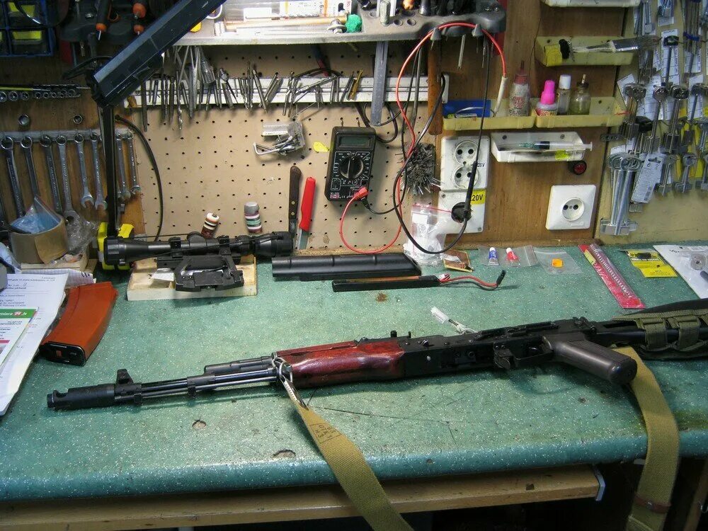 иж 153. мастерская пневматического оружия. охотничьи ружья в екатеринбурге. левша оружейный магазин спб. кольчуга оружейный салон.