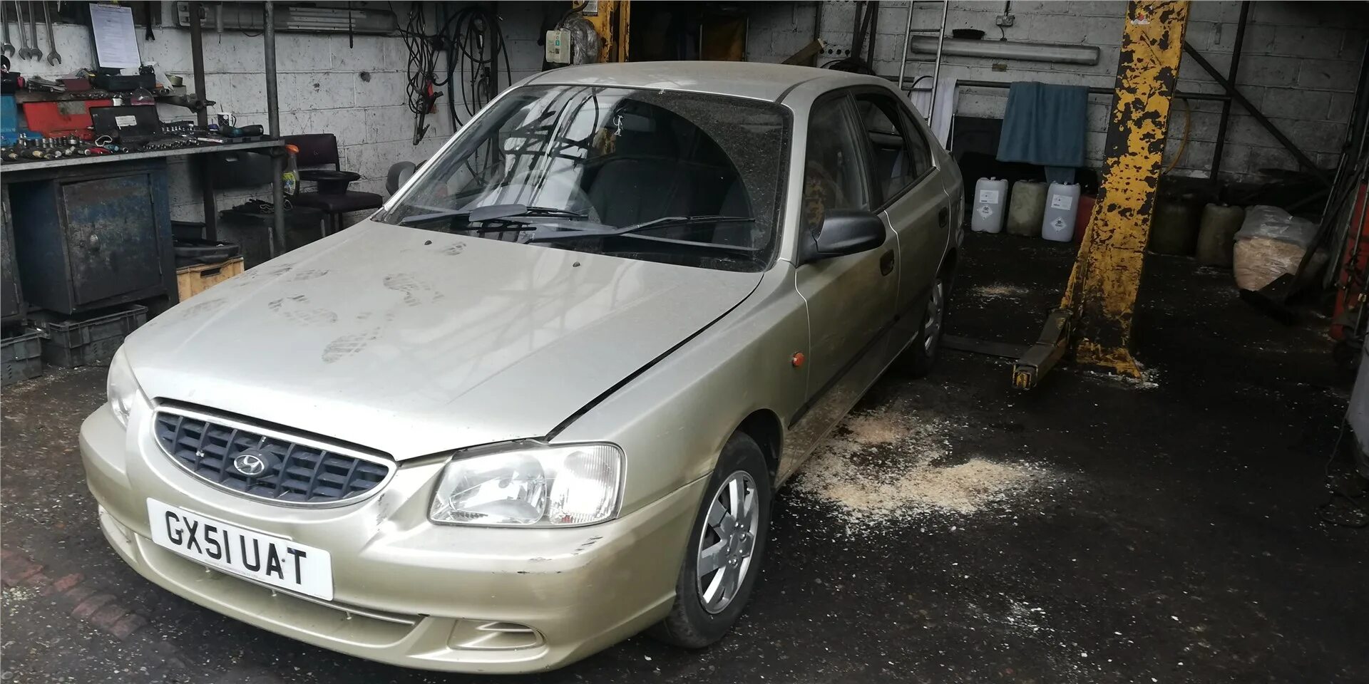 Купить акцент в ростовской. Хендай акцент 2000. Hyundai Accent 2000 на запчасти. Хундай Аксент под разбор на запчасти. Hyundai Accent II запчасти.