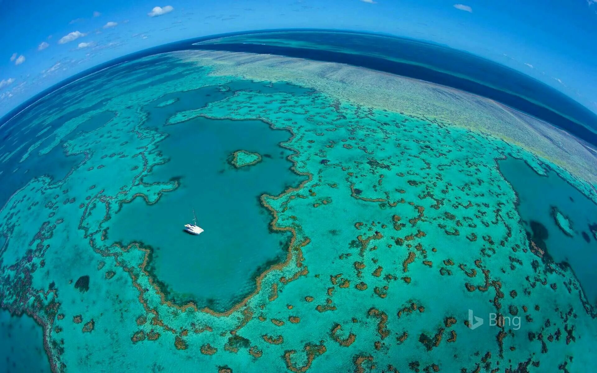 Наименьший из океанов. Великий Барьерный риф Австралия. Большой коралловый риф в Австралии. Острова большого барьерного рифа. Большой Барьерный риф (the great Barrier Reef).