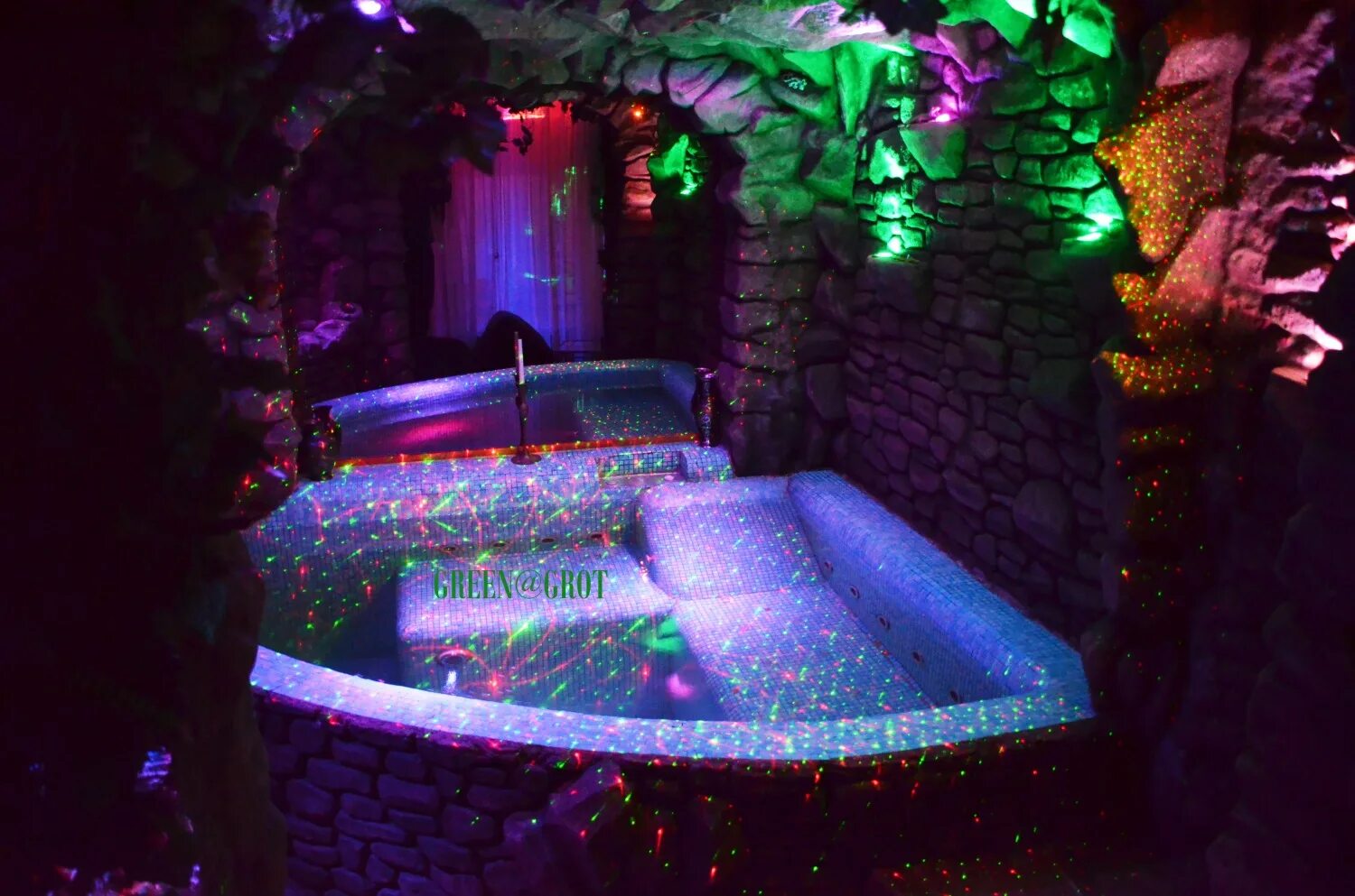 сауна пещера. сауна пещера кызыл. сауна пещера тверь хромова 10. сауна спб с гротом. пещера бассейн петрозаводск.