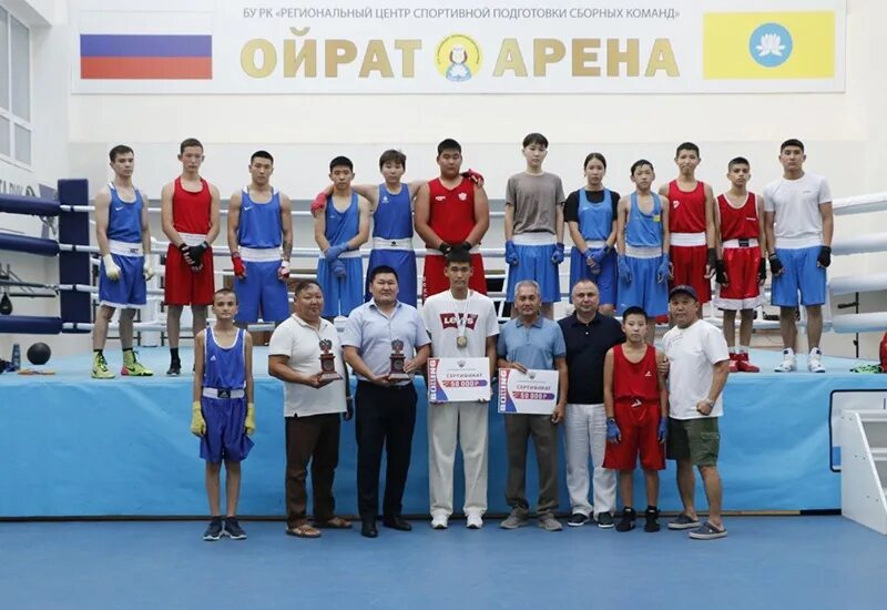 Ойрат арена элиста. Бокс Элиста Ойрат Арена. Спорт в Калмыкии. Спортивные школы лучшие.