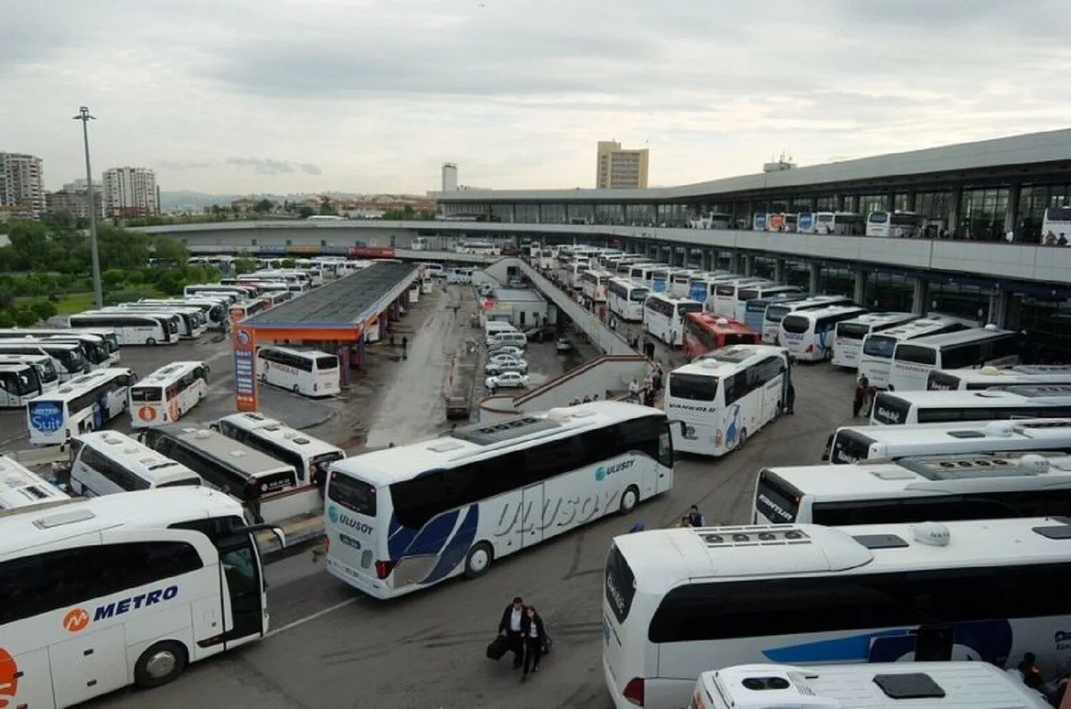 Парковка общественного транспорта. Анкара автовокзал. Автовокзал в Турции. Автовокзал Ашти Анкара. Автобусный парк Анкара.