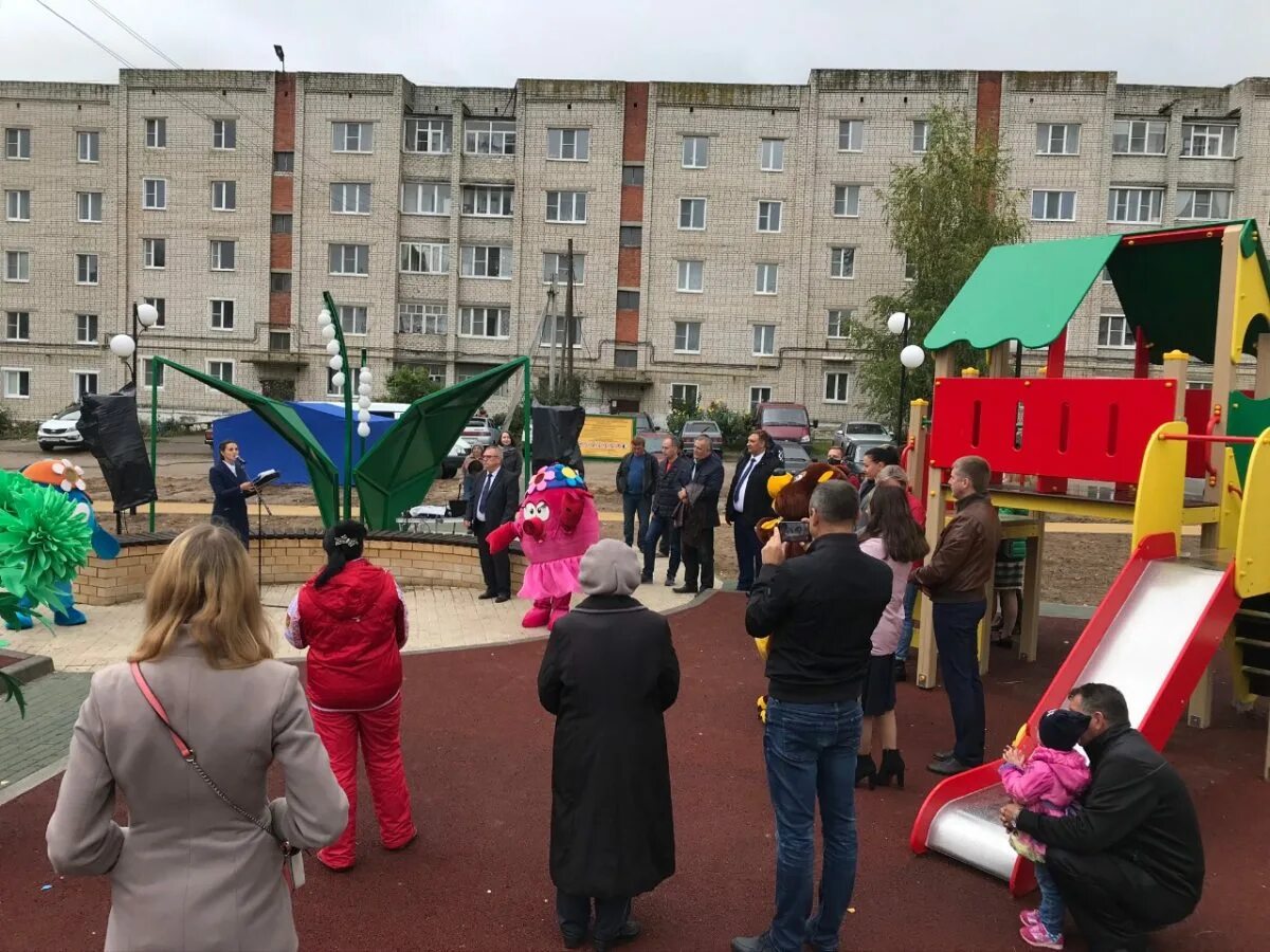 Программа городская среда нижегородская область. Сергач поселок молодежный. Благоустройство Сергач. Детская площадка в Сергаче. В Сергаче открыли новое Общественное пространство.