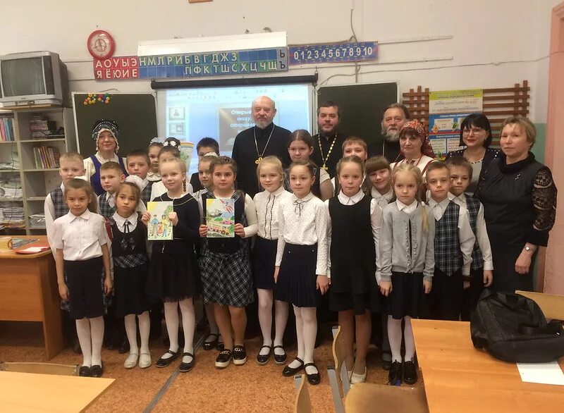 Школа 4 малая вишера. Школа 1 малая вишера. учителя школы 24 малая вишера. малая вишера школа 4. школа 1 малая вишера учителя.