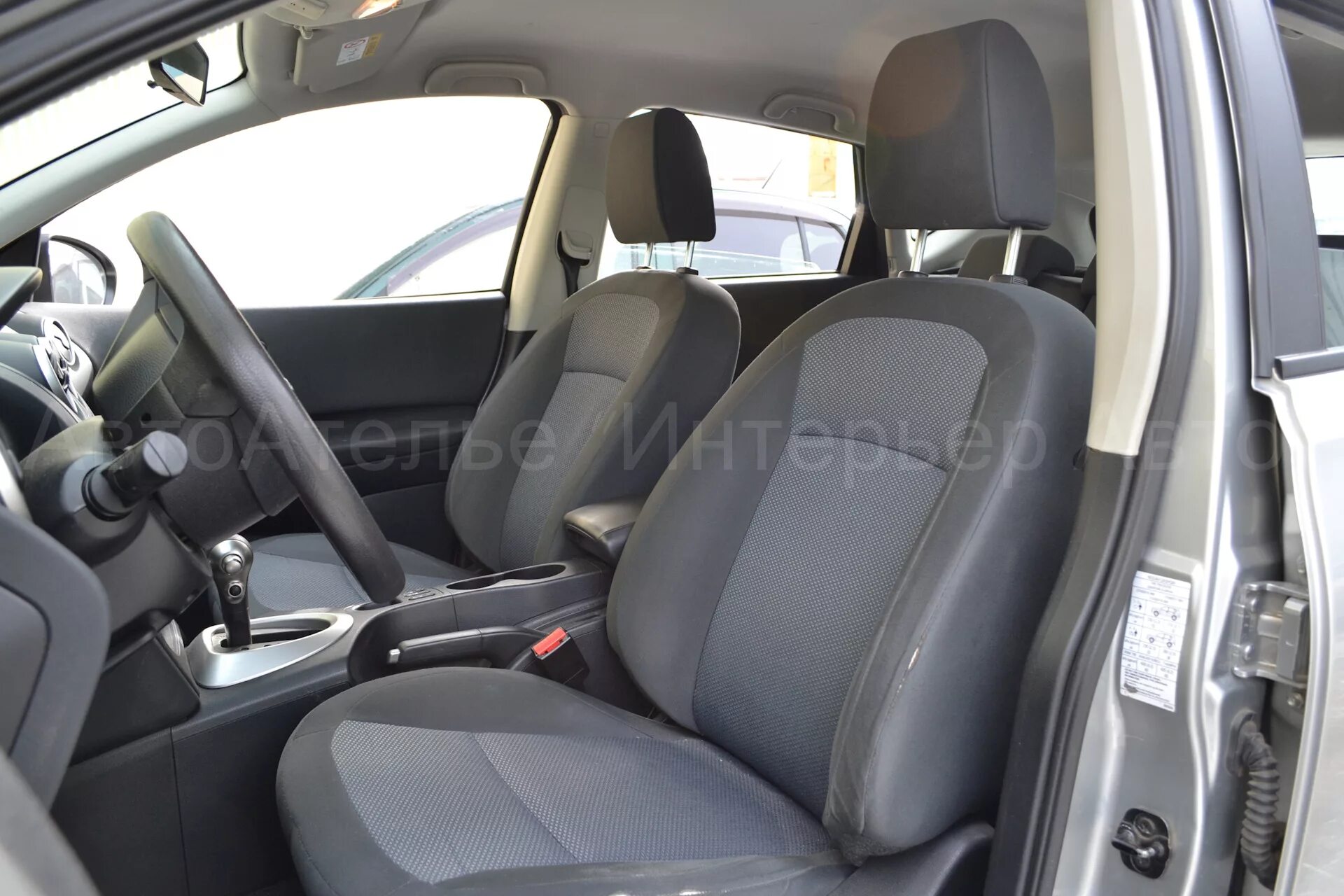Сиденье ниссан кашкай j10. Кресло ниссан кашкай j10. Nissan qashqai 2013 сидение. Кресло ниссан кашкай j10. Сидения кашкай j10.