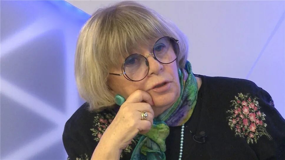 алла сурикова 2021. алла сурикова. алла сурикова 2021. алла сурикова ералаш. режиссер сурикова.