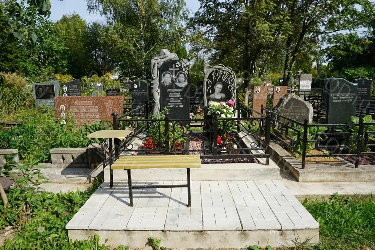 Жеребятьевское кладбище фото. Заборьевское кладбище домодедовский район. Г. Новоямское кладбище домодедово. Жеребятьевское кладбище.