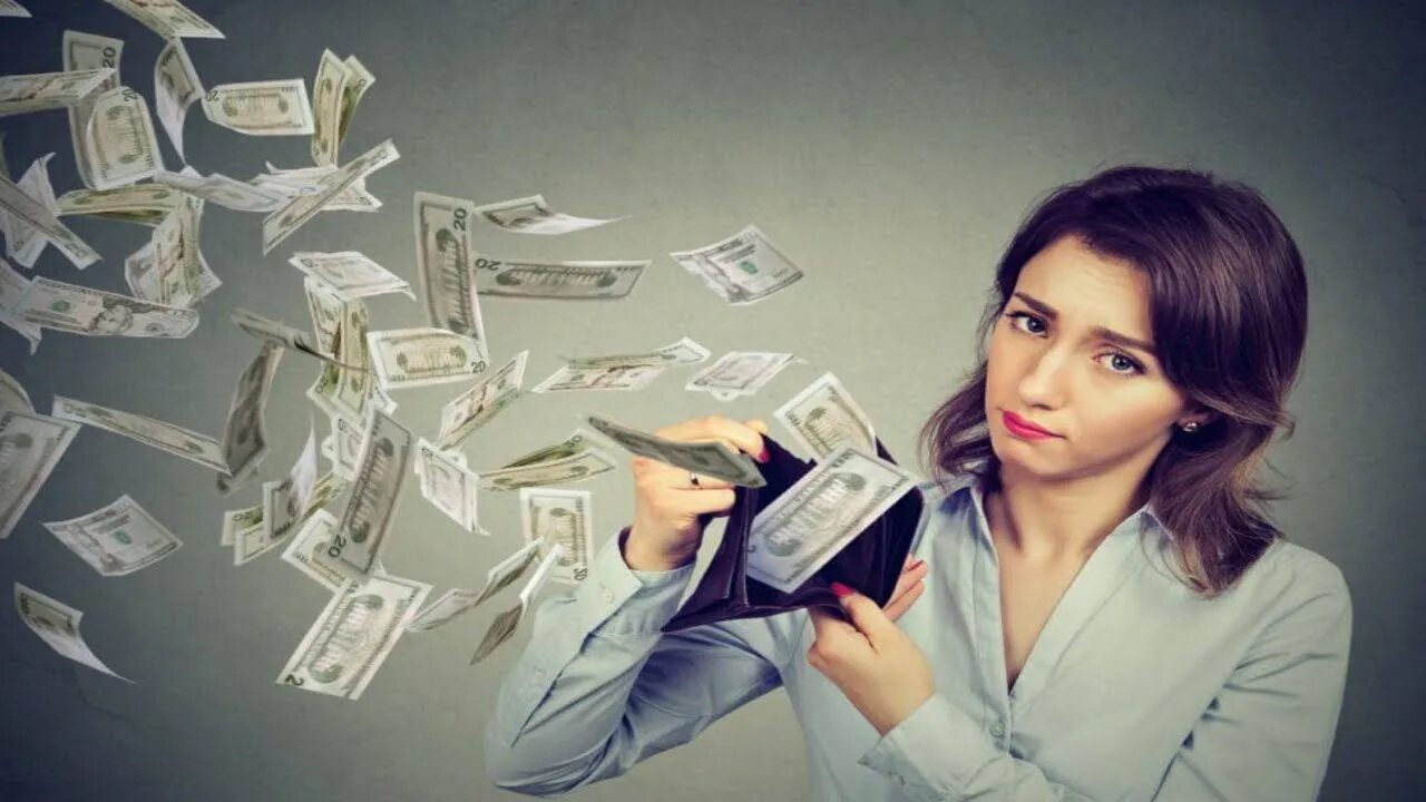 Деньги картинки. Женщина транжира. Many people spend waste money. Тратить деньги. Куча денег.