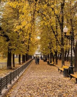 Осень в москве слушать