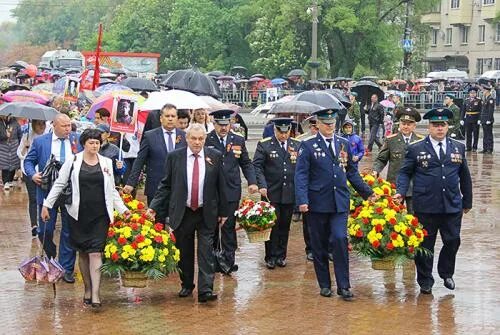 Погода невинномысск сегодня по часам. День Победы Невинномысск. Погода в Невинномысске. Победа Невинномысск. Погода в Невинномысске сегодня.