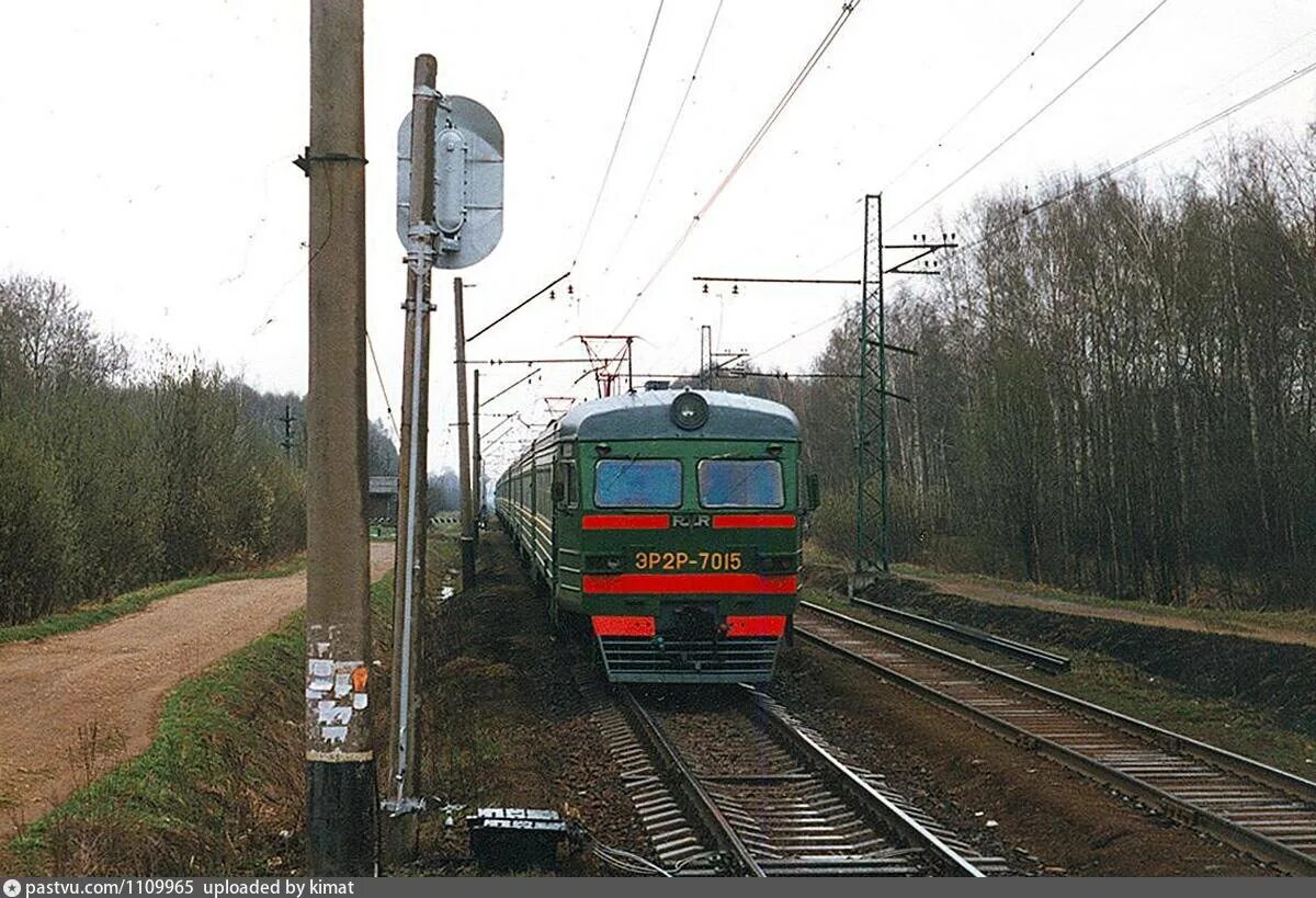 Расписание электричек храпуново реутов. Эр2р 7015. Станция Храпуново. Храпуново Электроугли. Станция Храпуново электрички.