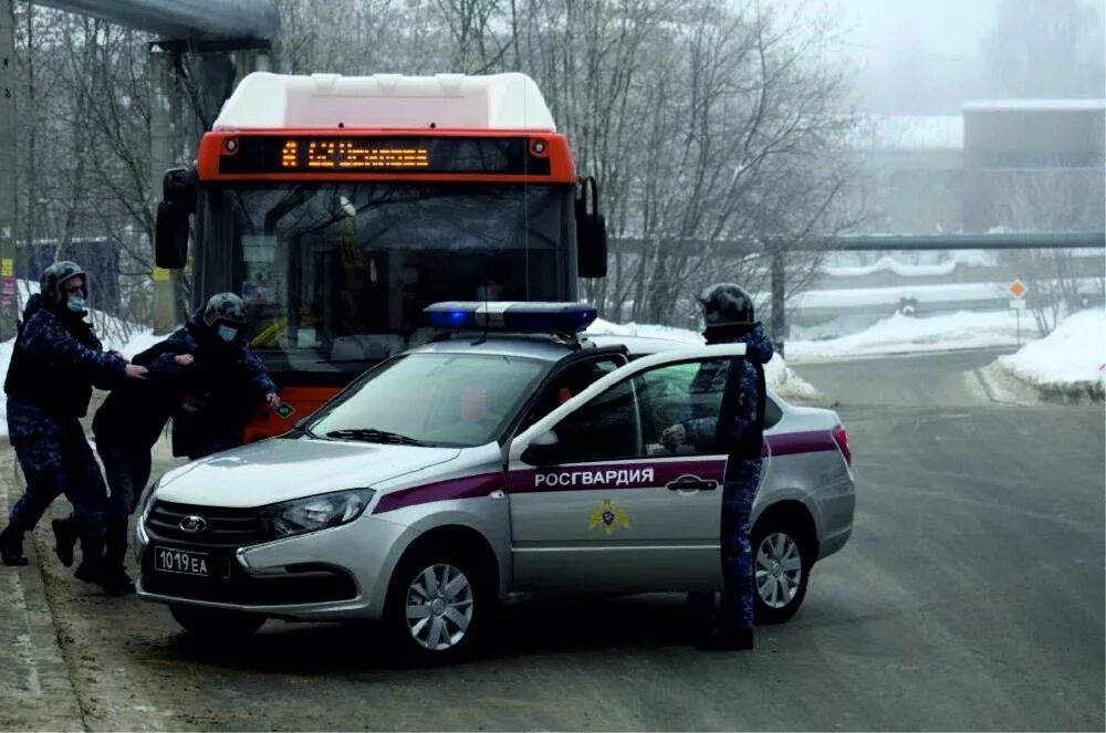 Скорая новгород. Машины Росгвардии. Росгвардия в скорой. Росгвардия машина. Карета скорой помощи.