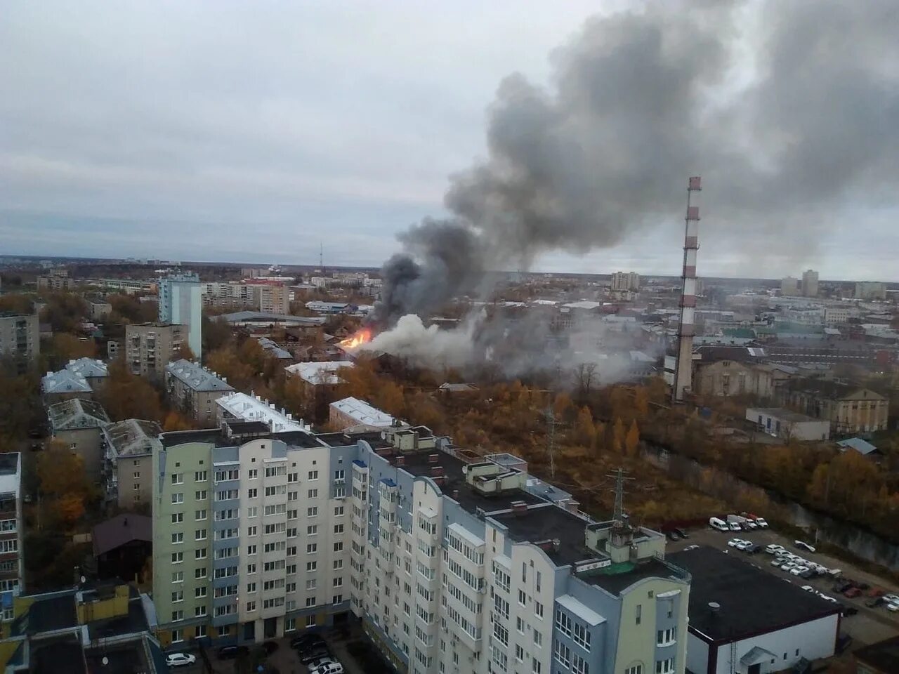 Время в иваново сейчас. Завод Королева Иваново. Пожар на заводе имени Королева Иваново. ЖБК пожары Иваново. Пожар в Иваново сейчас.