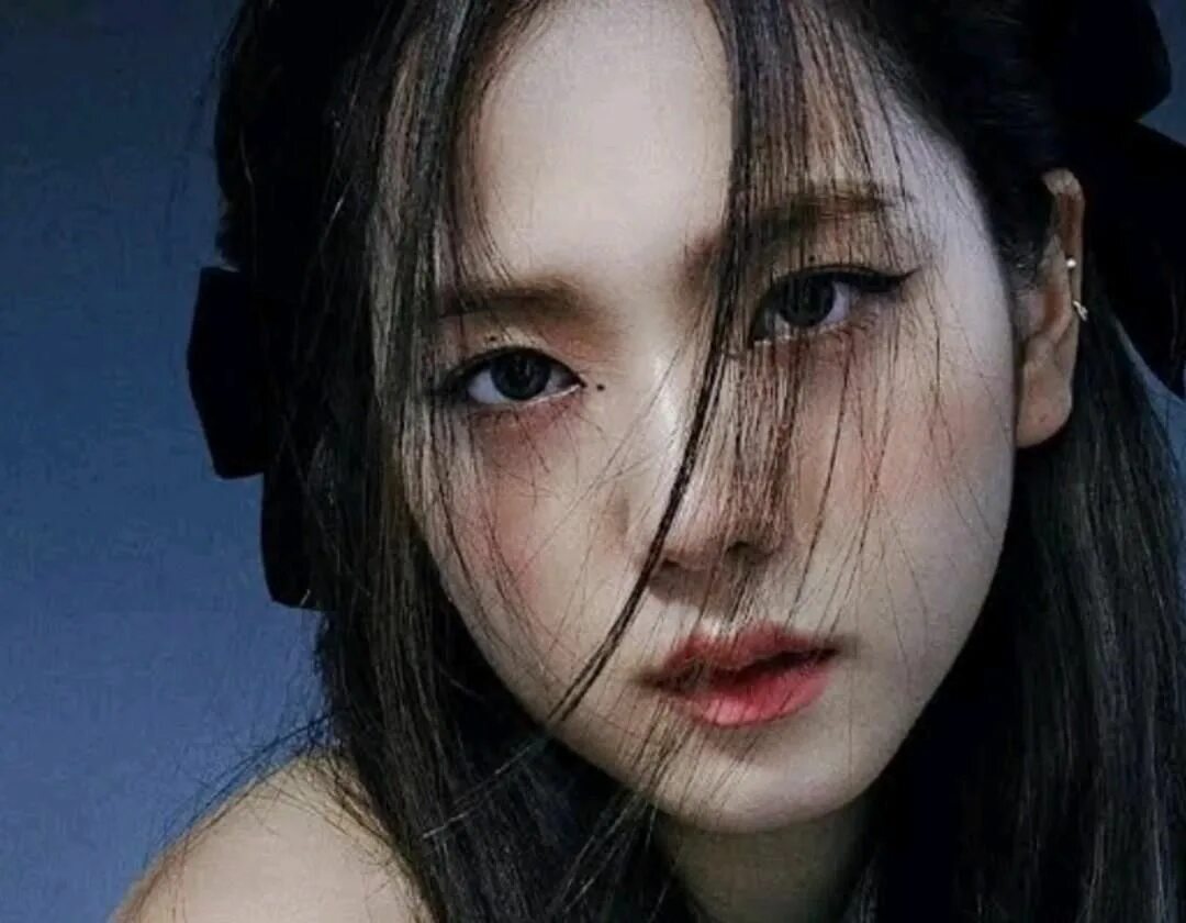 Kim jisoo bazaar. Ким джису black pink. Ким джису lovesick girls. Jisso flower. Kim jisoo blackpink 2021.